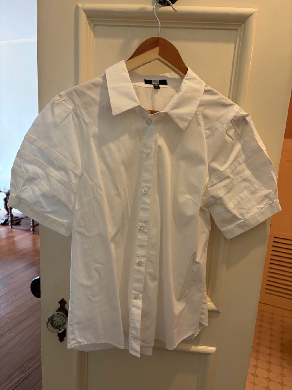 Saks Fifth Avenue White Short-Sleeve Pleated Poplin Button-Down Shirt
